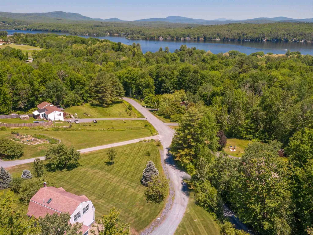 32 Warren Road Enfield NH 03748