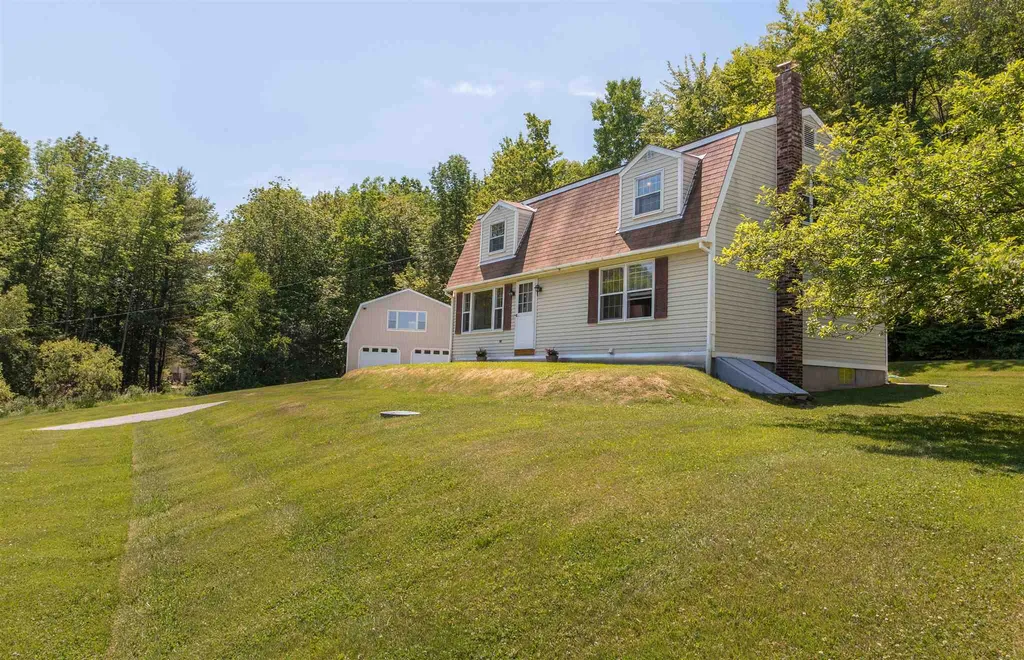 32 Warren Road Enfield NH 03748