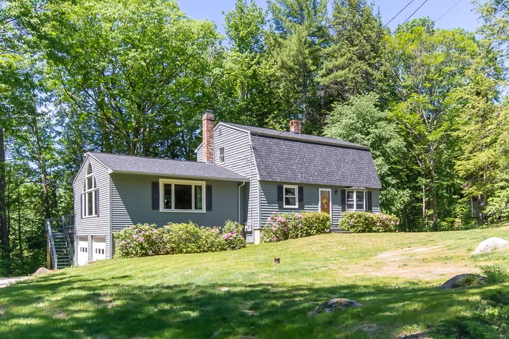 871 Rush Road Henniker NH 03242