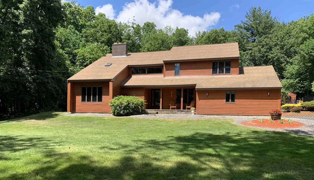 16 Rocking Chair Lane Atkinson NH 03811