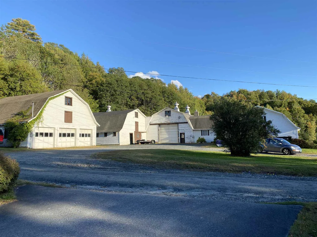 5 42nd Street Hartland VT 05048