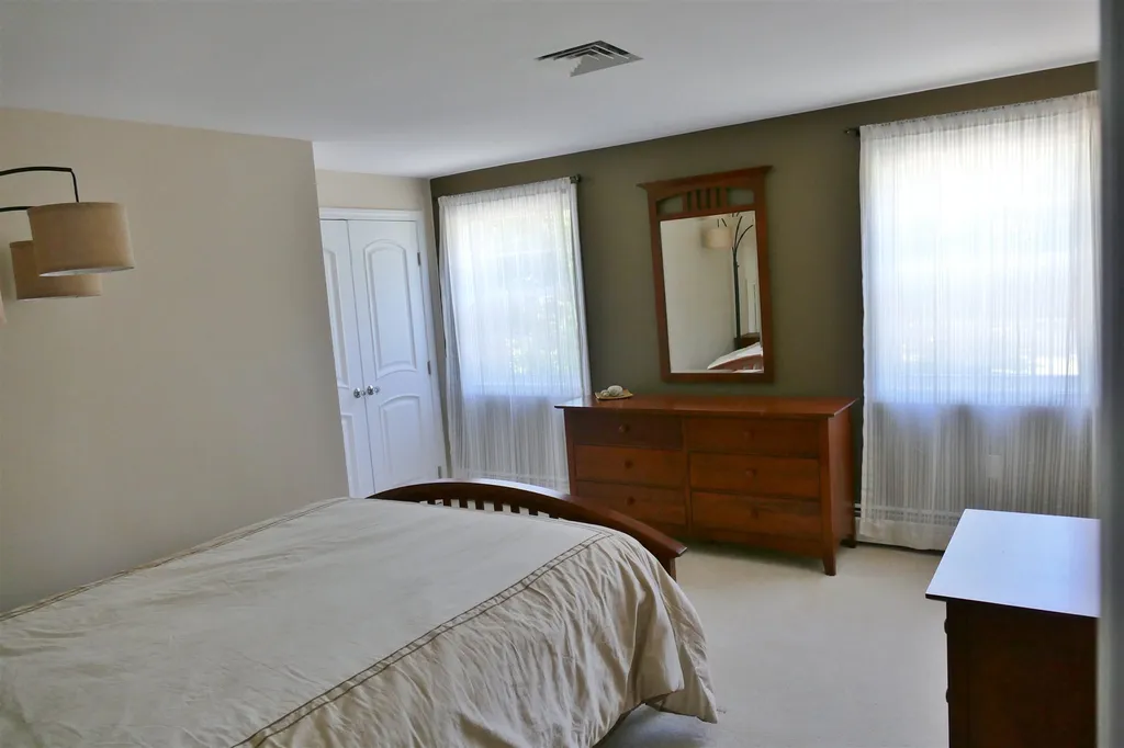 39 Swart Terrace Nashua NH 03064