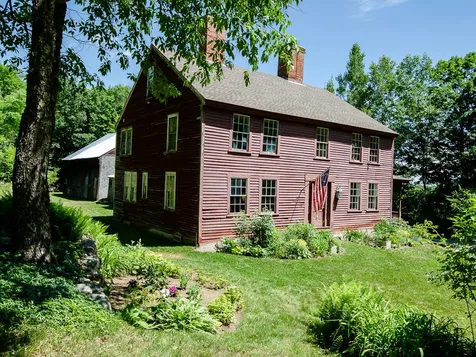301 Tiffany Hill Road Weare NH 03281
