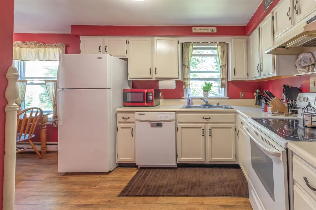128 Hermit Lake Road Sanbornton NH 03269