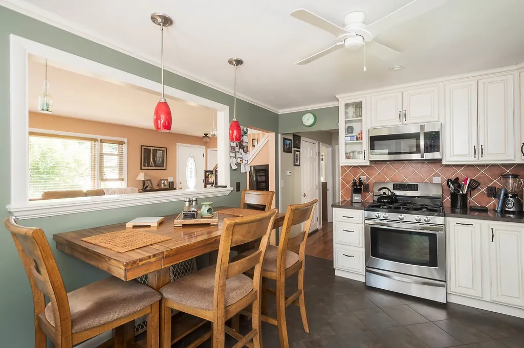 20 Ridgecrest Drive Exeter NH 03833