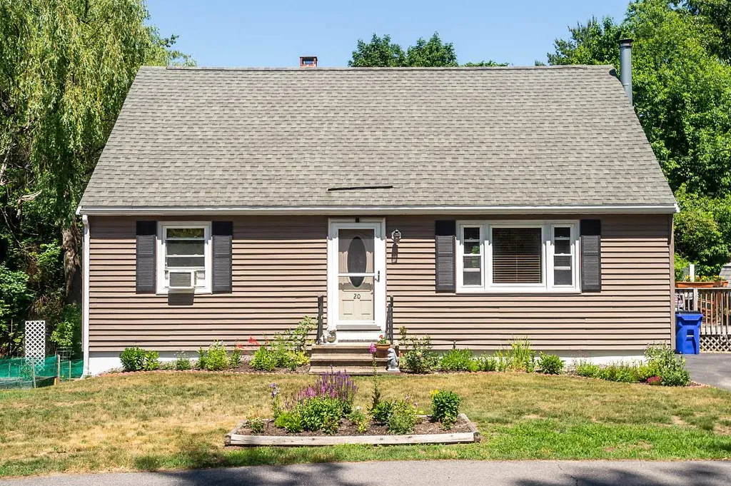 20 Ridgecrest Drive Exeter NH 03833
