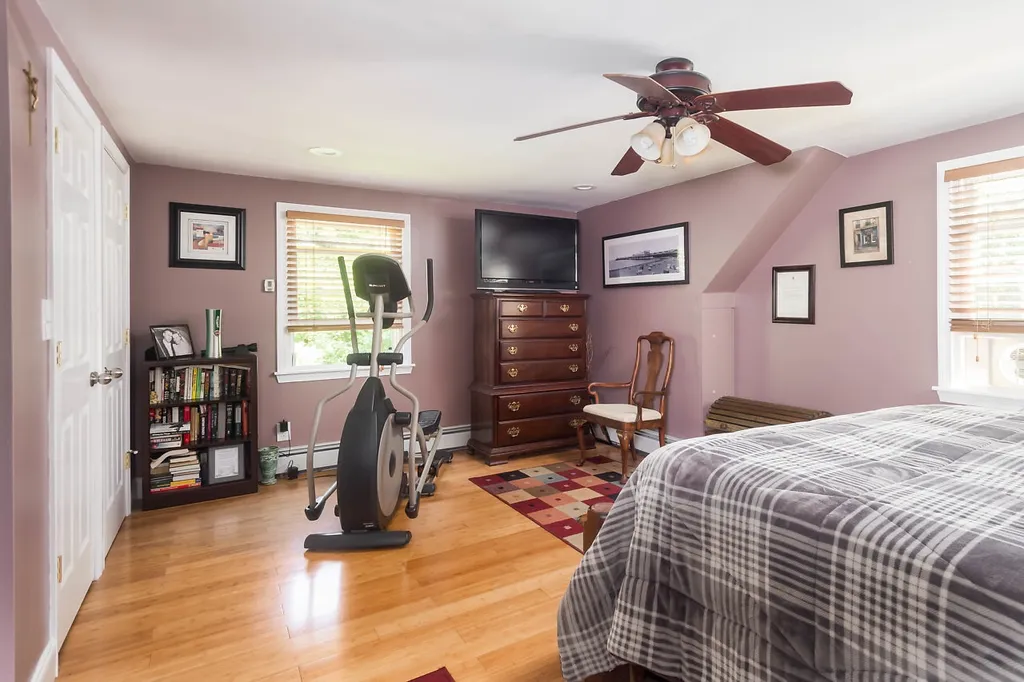 20 Ridgecrest Drive Exeter NH 03833