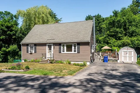 20 Ridgecrest Drive Exeter NH 03833