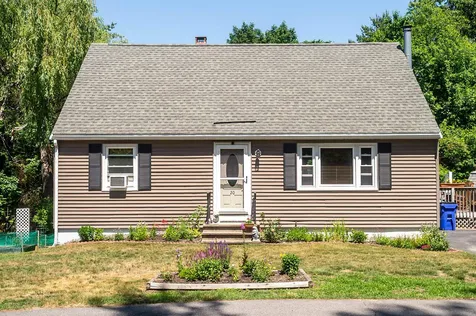 20 Ridgecrest Drive Exeter NH 03833