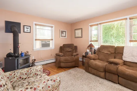 20 Ridgecrest Drive Exeter NH 03833