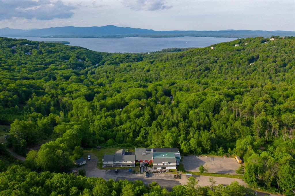 580 Cherry Valley Road Gilford NH 03249