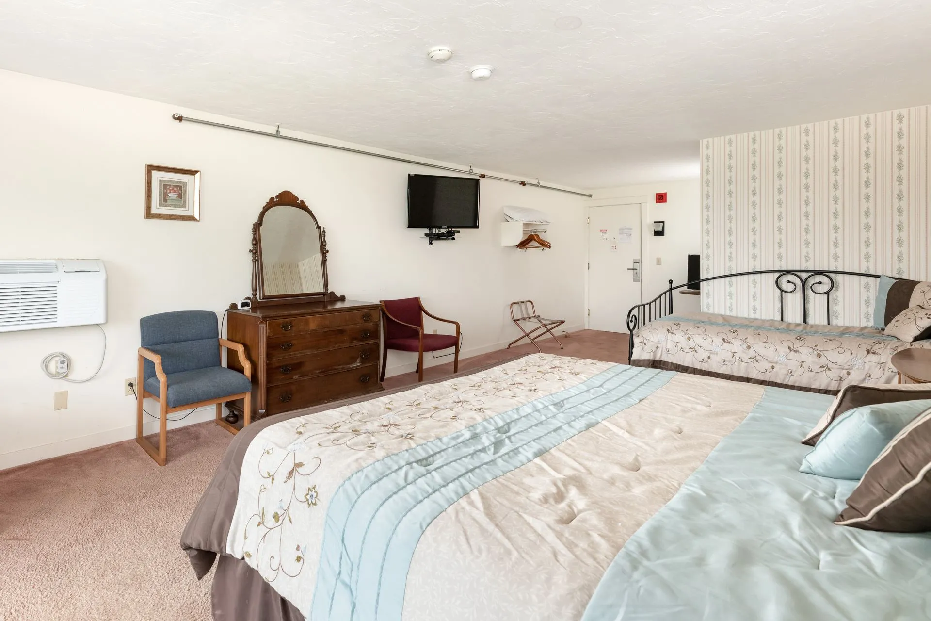 580 Cherry Valley Road Gilford NH 03249