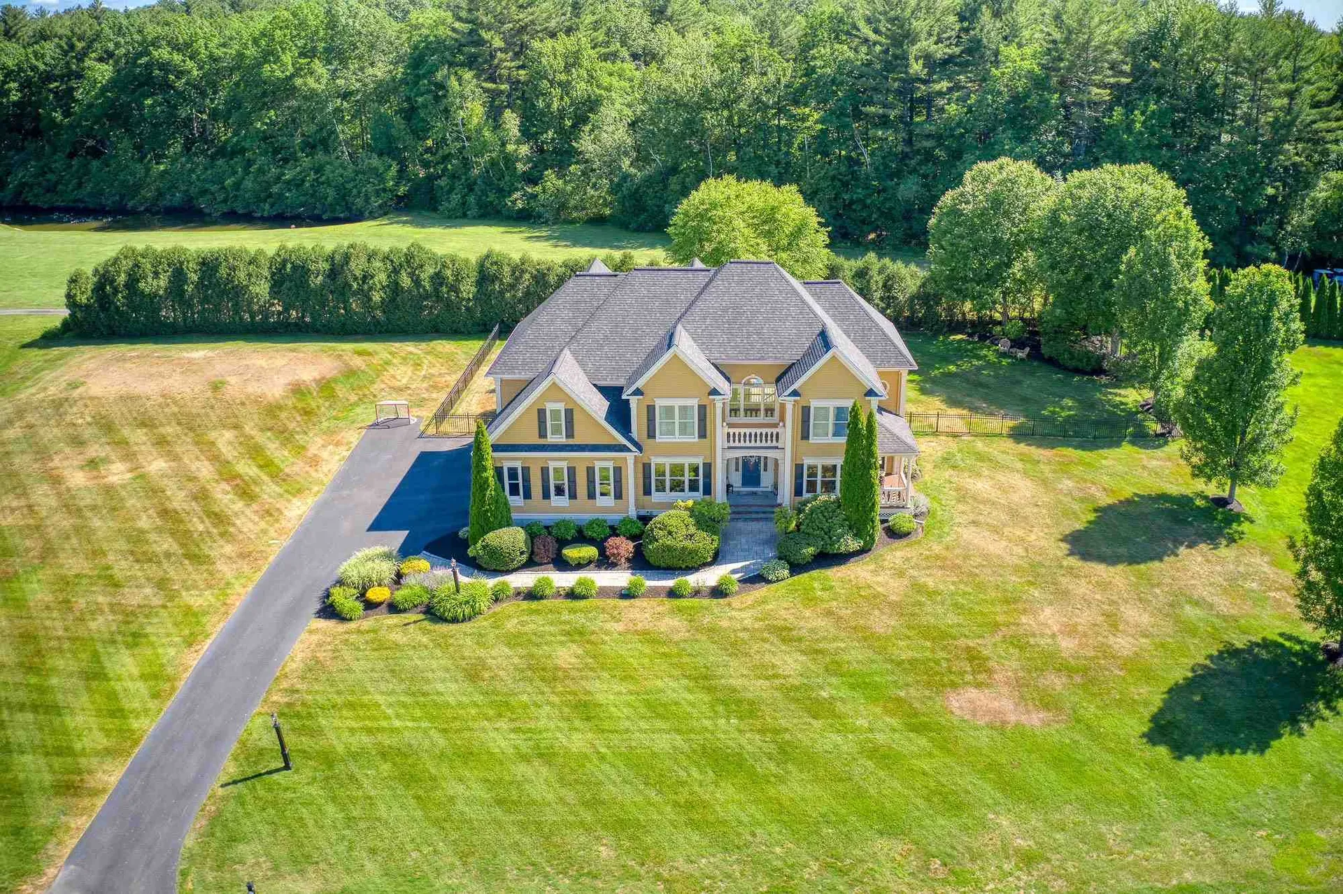 4 Golfview Road Windham NH 03087