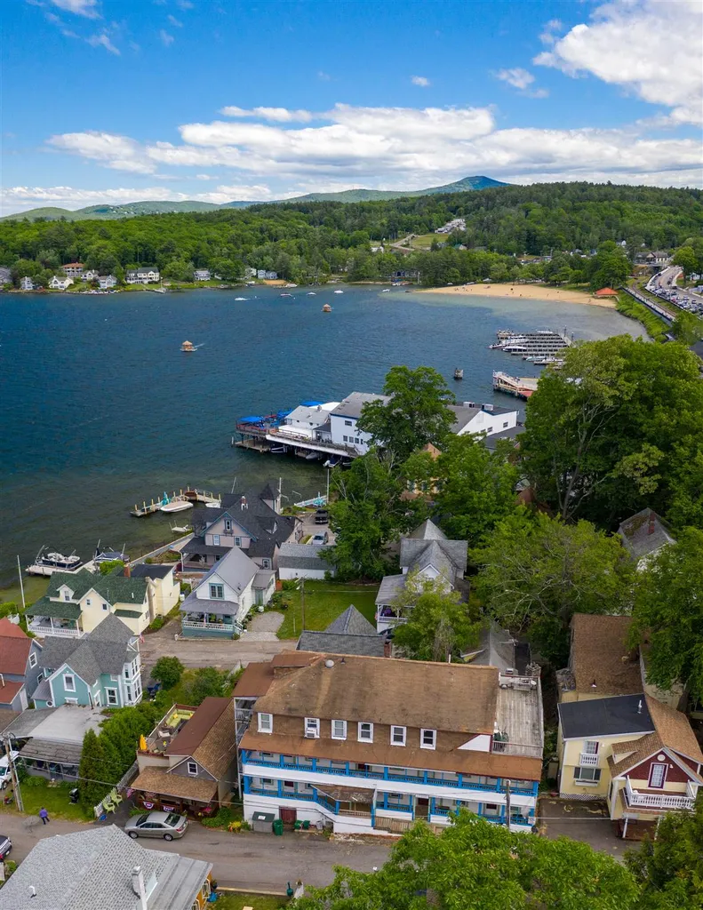 7 Baker Avenue Laconia NH 03246