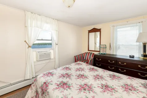 7 Baker Avenue Laconia NH 03246