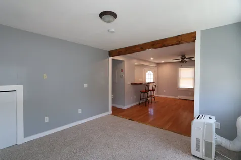 11 Halstead Street Kittery ME 03904
