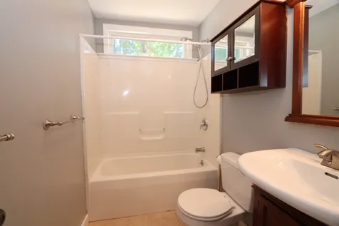 11 Halstead Street Kittery ME 03904