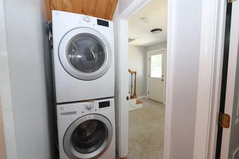 11 Halstead Street Kittery ME 03904