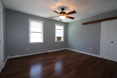 11 Halstead Street Kittery ME 03904