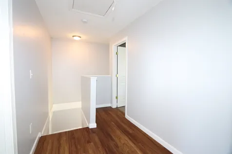 11 Halstead Street Kittery ME 03904