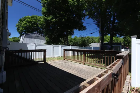 11 Halstead Street Kittery ME 03904