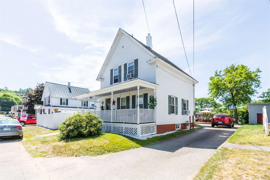38 Grove Street Franklin NH 03235