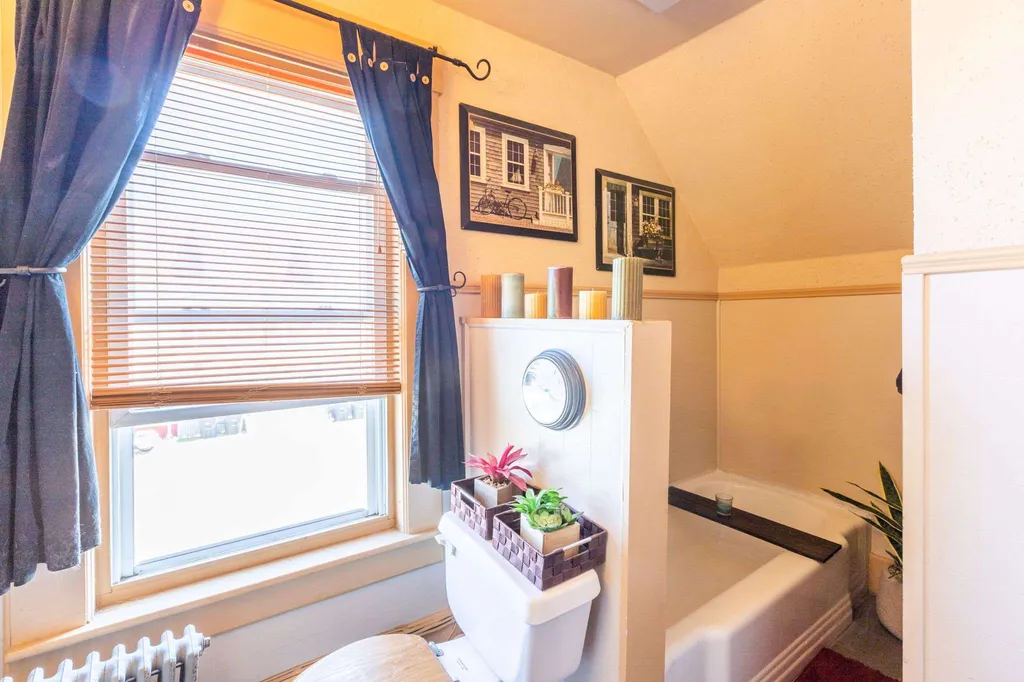 38 Grove Street Franklin NH 03235