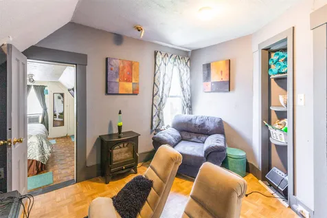 38 Grove Street Franklin NH 03235