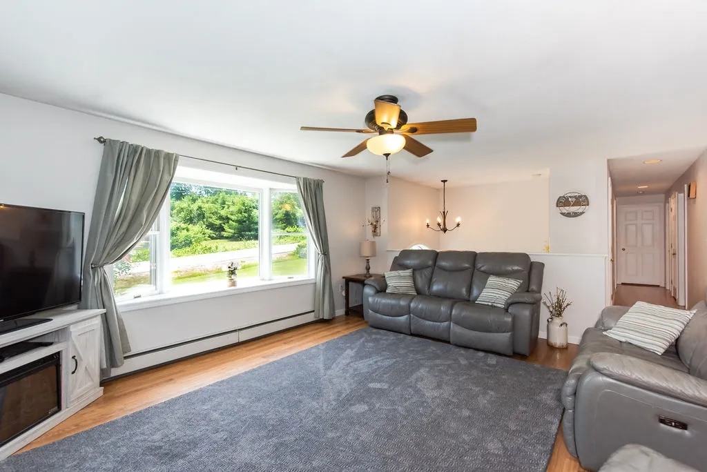 21 Spencer Lane Strafford NH 03884