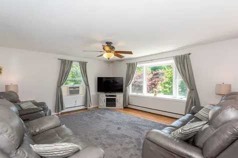21 Spencer Lane Strafford NH 03884