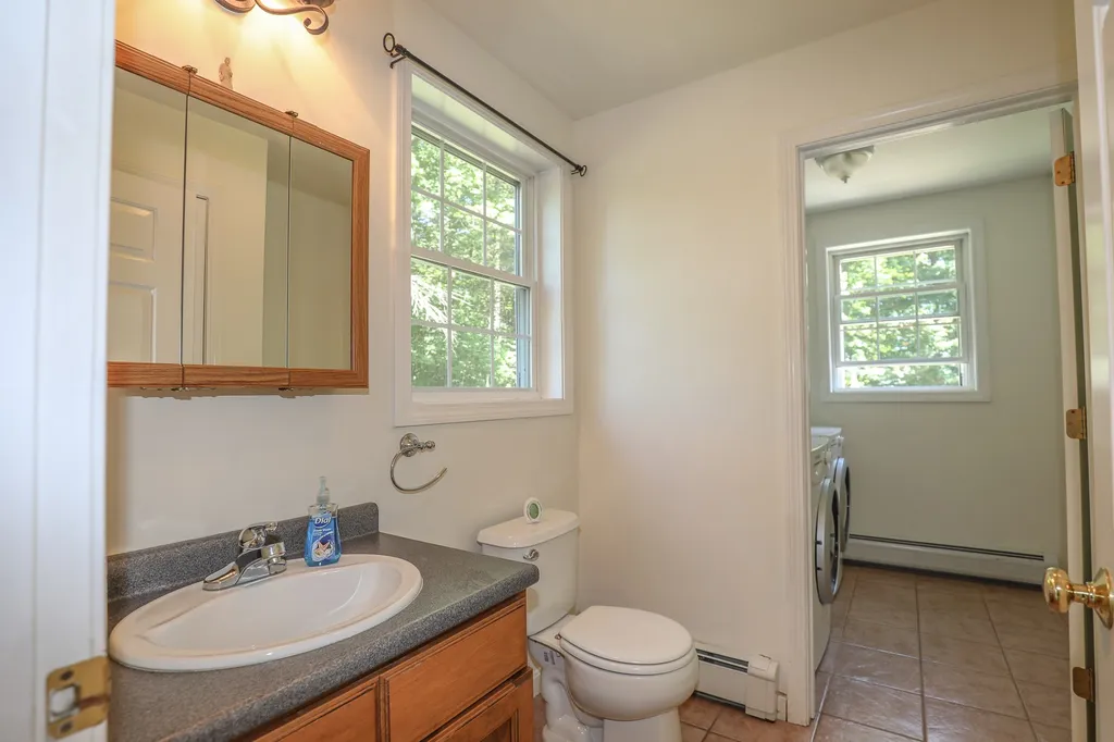 99 Blakes Hill Road Northwood NH 03261