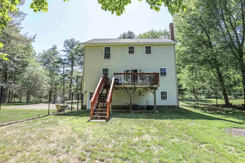 99 Blakes Hill Road Northwood NH 03261