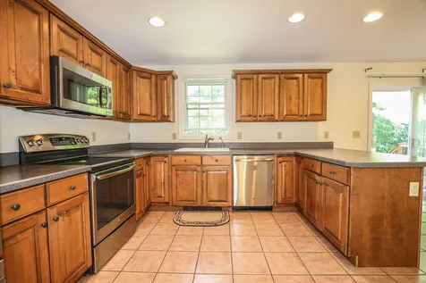 99 Blakes Hill Road Northwood NH 03261