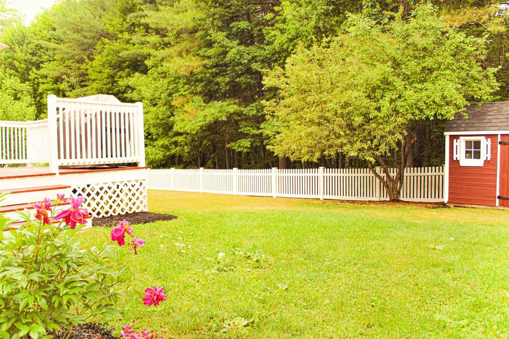 27 Dominique Drive Concord NH 03301