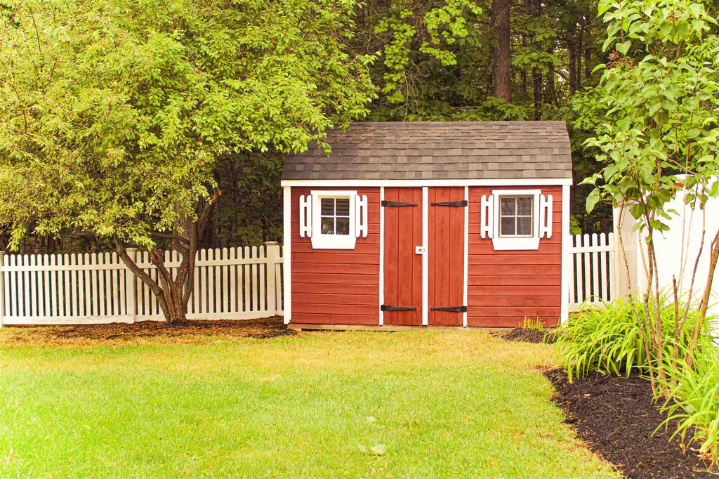 27 Dominique Drive Concord NH 03301
