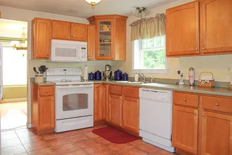 27 Dominique Drive Concord NH 03301