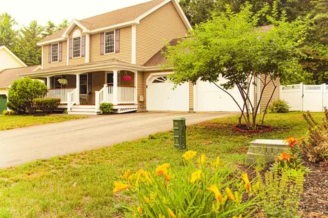 27 Dominique Drive Concord NH 03301
