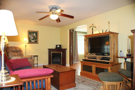 27 Dominique Drive Concord NH 03301