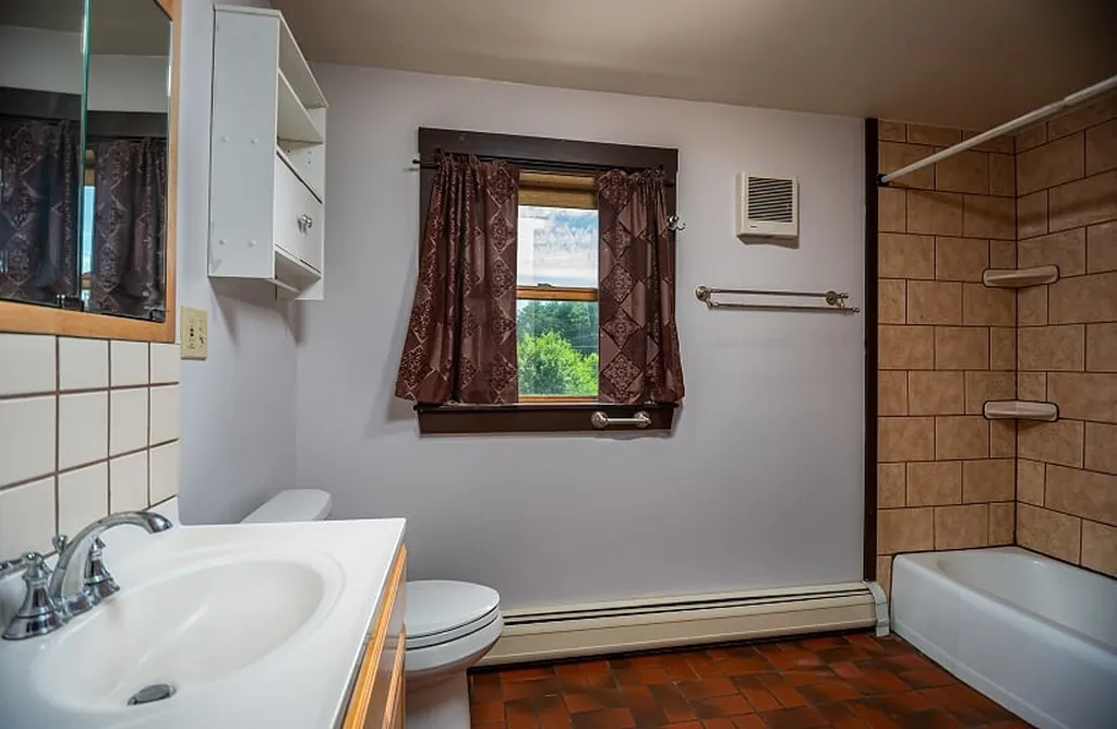 57 Gear Road Rochester NH 03839