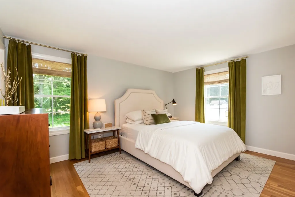 5 Sylvan Road North Hampton NH 03862
