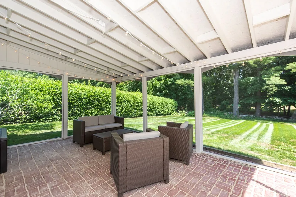 5 Sylvan Road North Hampton NH 03862