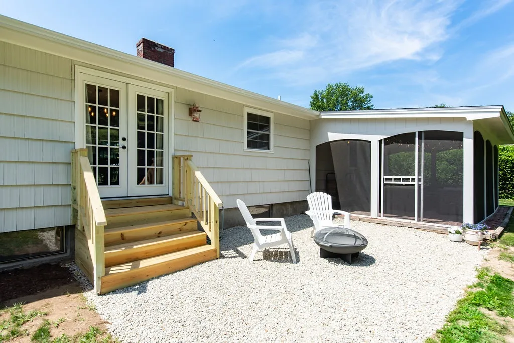 5 Sylvan Road North Hampton NH 03862