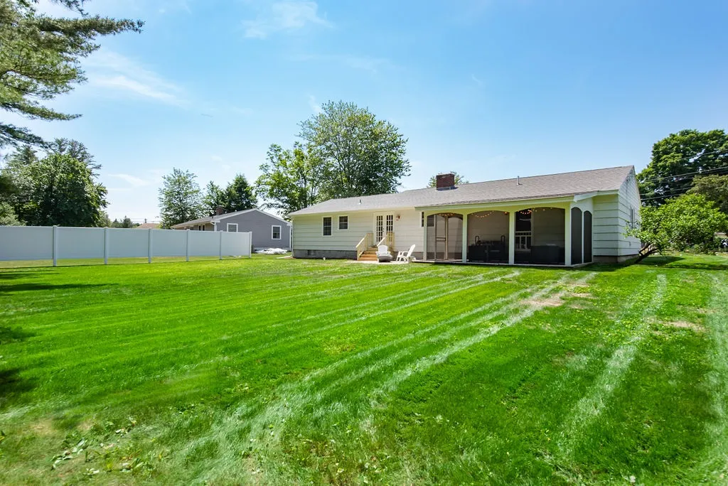 5 Sylvan Road North Hampton NH 03862
