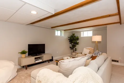 5 Sylvan Road North Hampton NH 03862