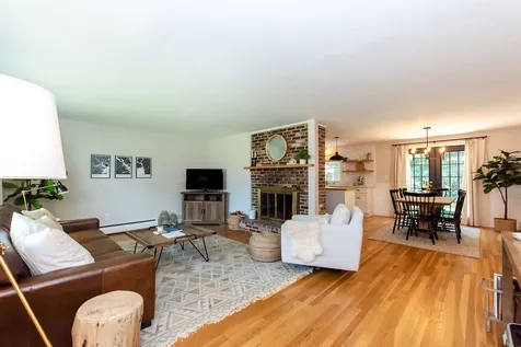 5 Sylvan Road North Hampton NH 03862