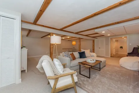 5 Sylvan Road North Hampton NH 03862