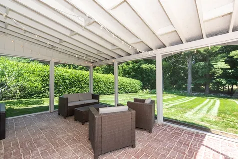 5 Sylvan Road North Hampton NH 03862