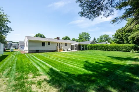 5 Sylvan Road North Hampton NH 03862