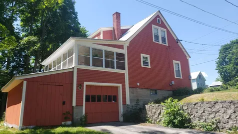 38 Highland Avenue Claremont NH 03743