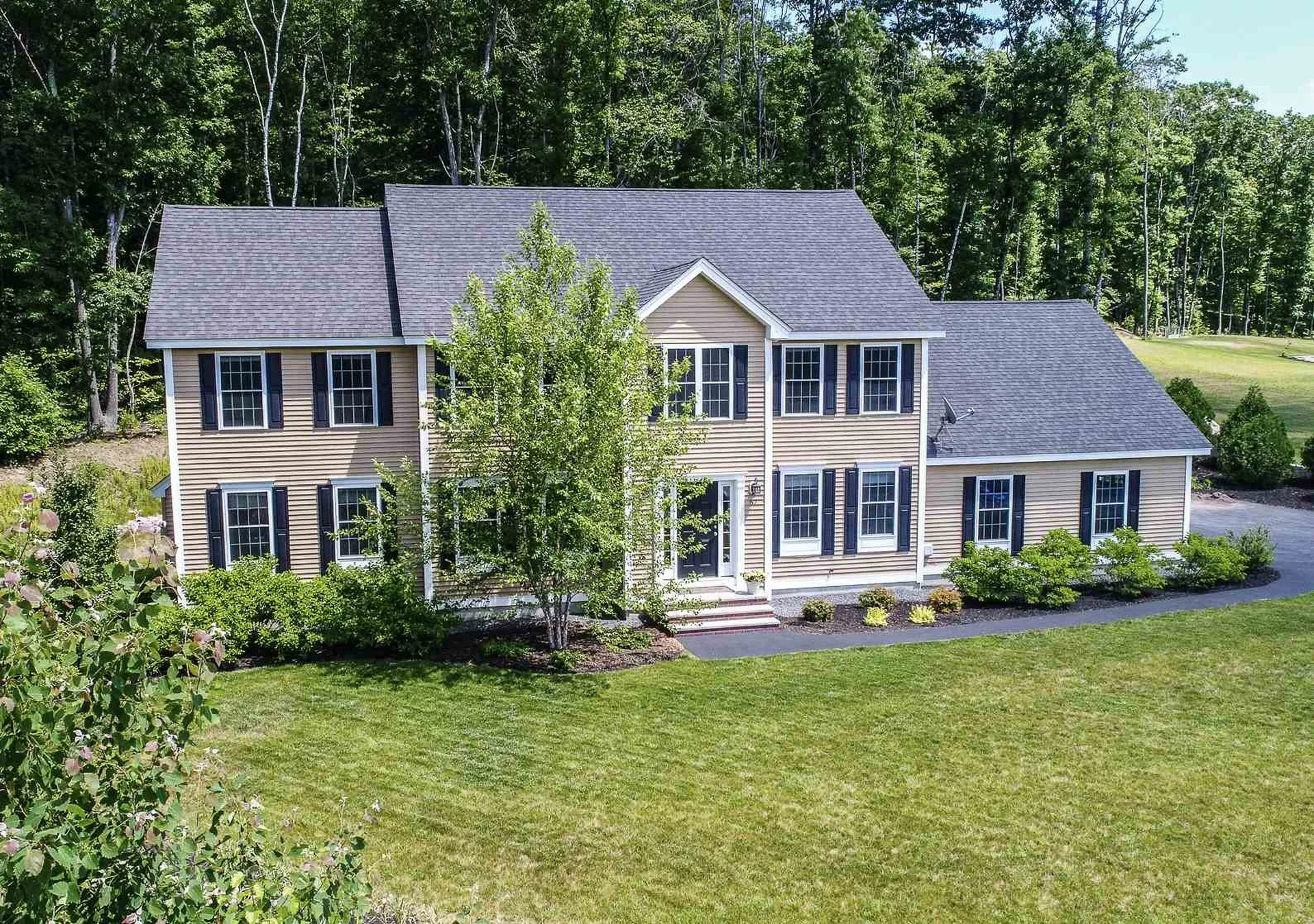 57 Drummer Road Pelham NH 03076